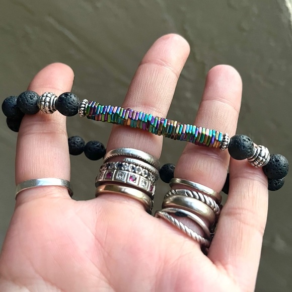 π΄ SALE ! red dot items are 2 for $25 . Bundle more than 3 and its $10 each π - Picture 5 of 9